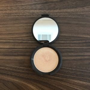 BECCA Shimmering Skin Perfector